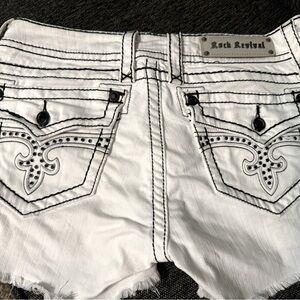 Rock Revival White Jen Jean Short